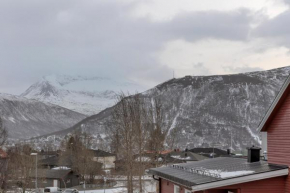 Arctic Pearl - Central House with 4 bedrooms and 2 bathrooms Tromsø
